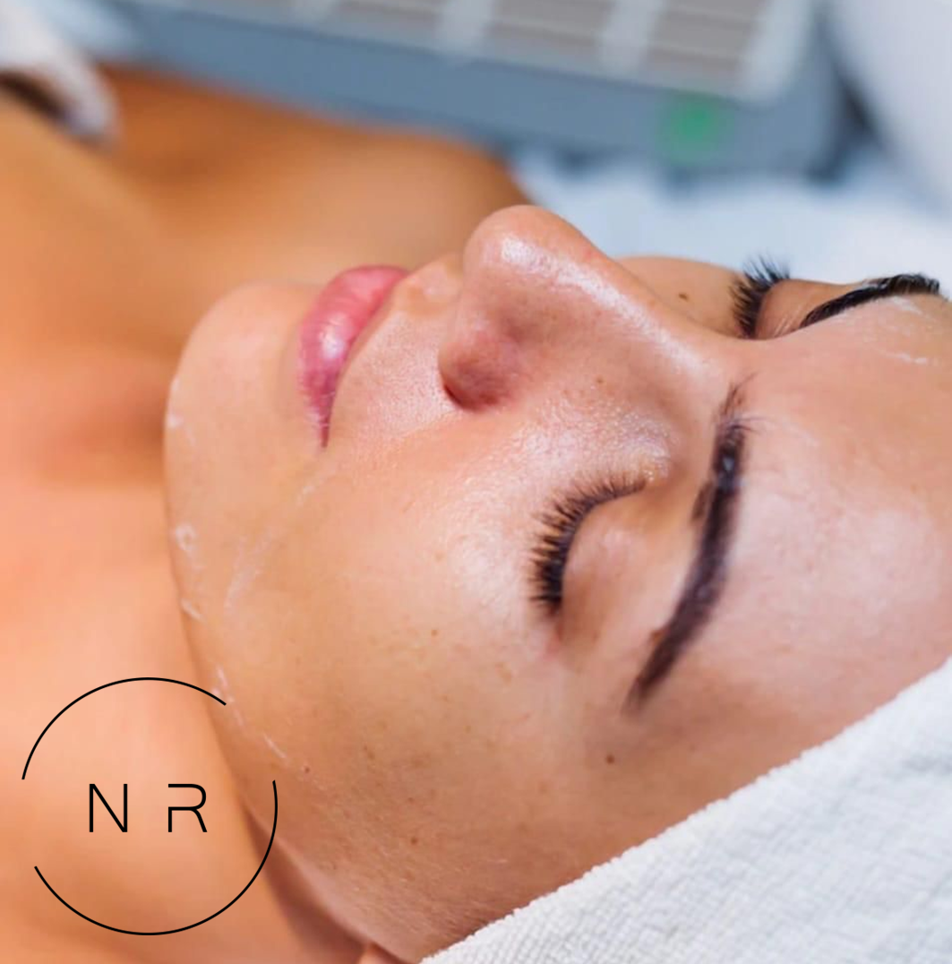 Tratamiento multivitamínico facial.